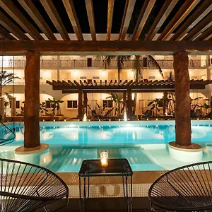 https://hm-playa-del-carmen-000000.tulum-hotels.net