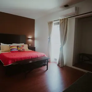 Departamentos Vallarta Cerca Aeropuerto Apartment